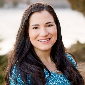 Meet your Posher, Faye